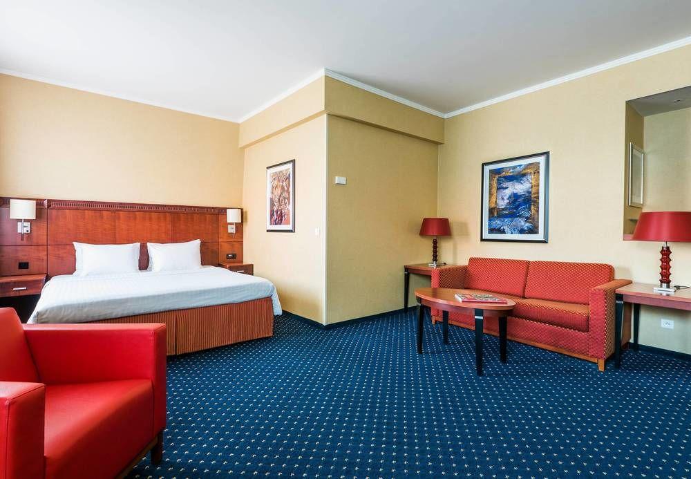 Courtyard By Marriott Prague City Eksteriør billede