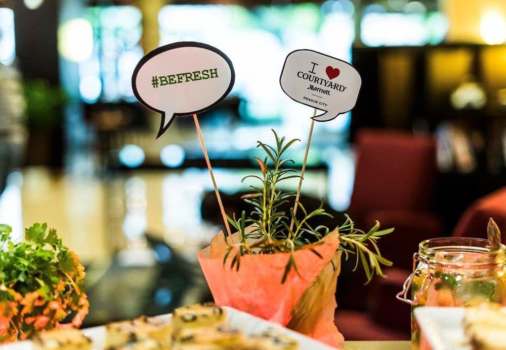 Courtyard By Marriott Prague City Eksteriør billede