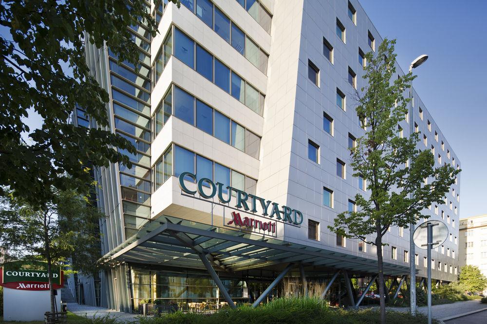 Courtyard By Marriott Prague City Eksteriør billede